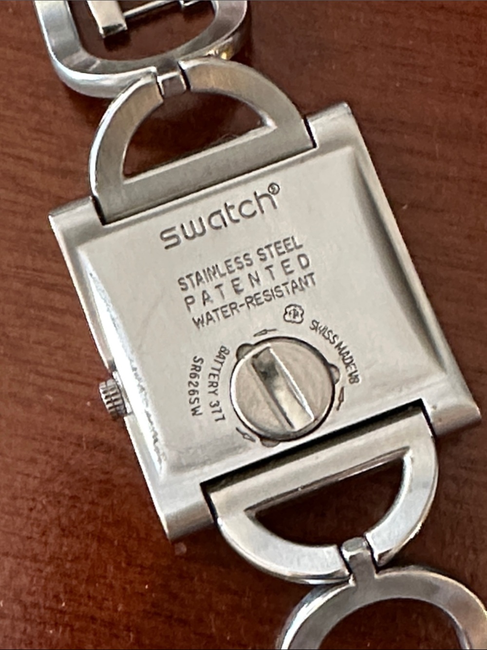 VGUC women’s Swatch Irony YUS122G Chain Me On lady’s square watch - Picture 5 of 6